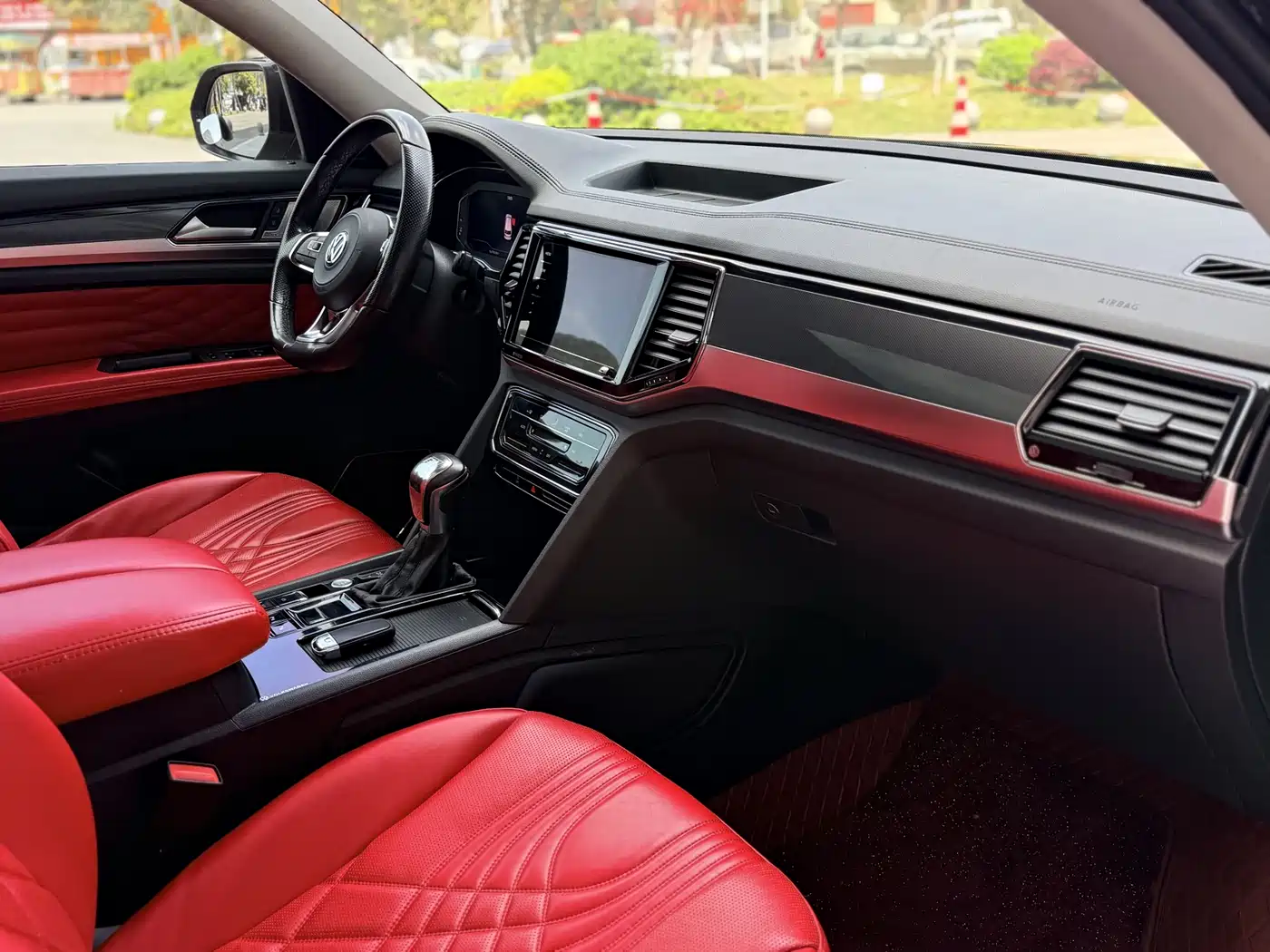 Volkswagen Teramont 2020 Teramont X Facelift 330TSI 2WD Luxury фото 11