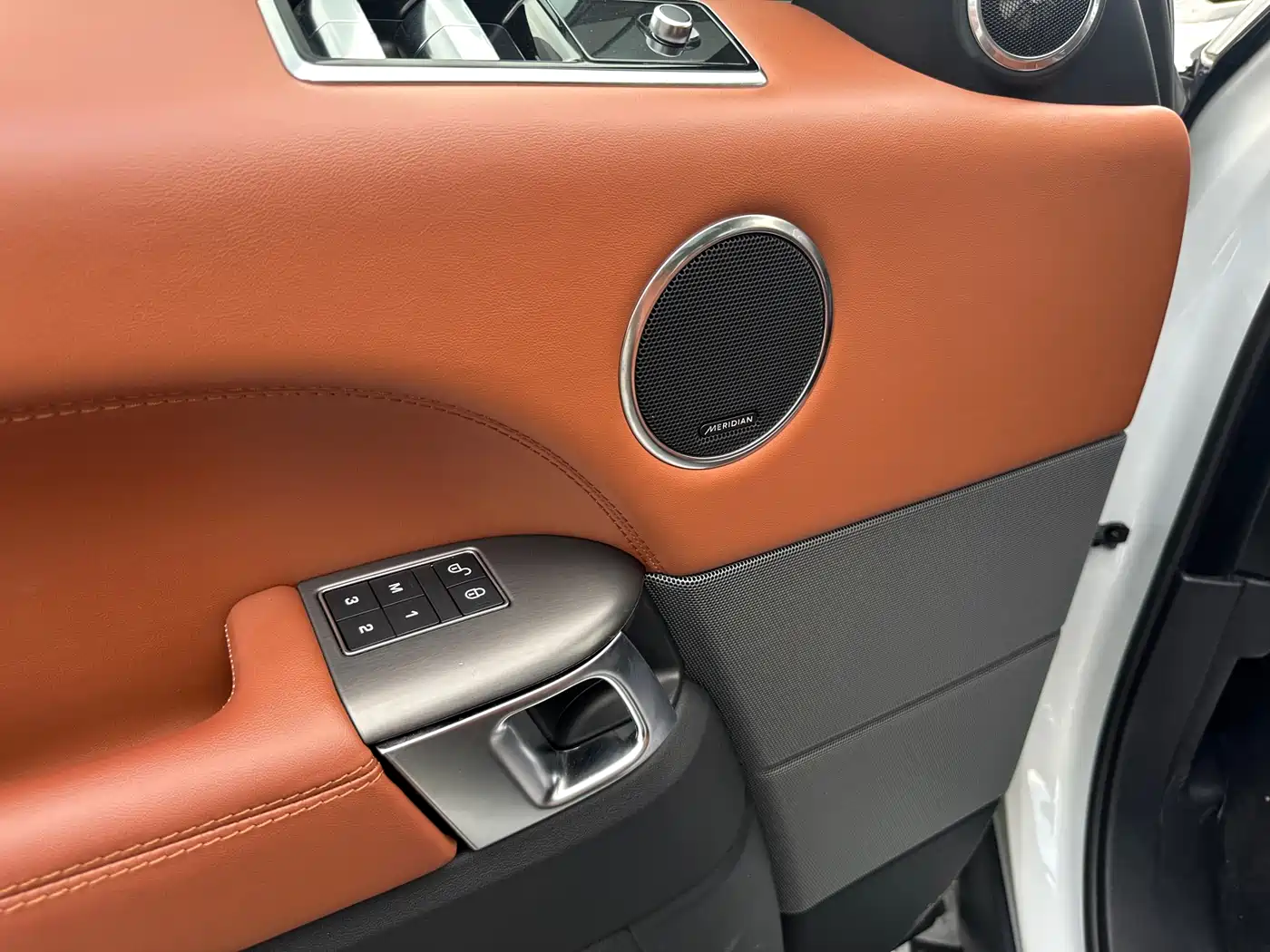 Фото 5 - Land Rover Range Rover Sport
