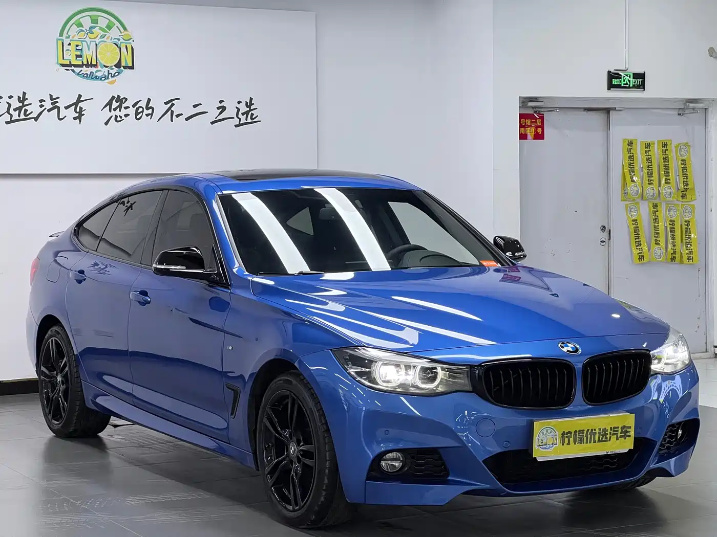 BMW 3 Series GT 2019 320i M Sport Black Night Edition фото 3