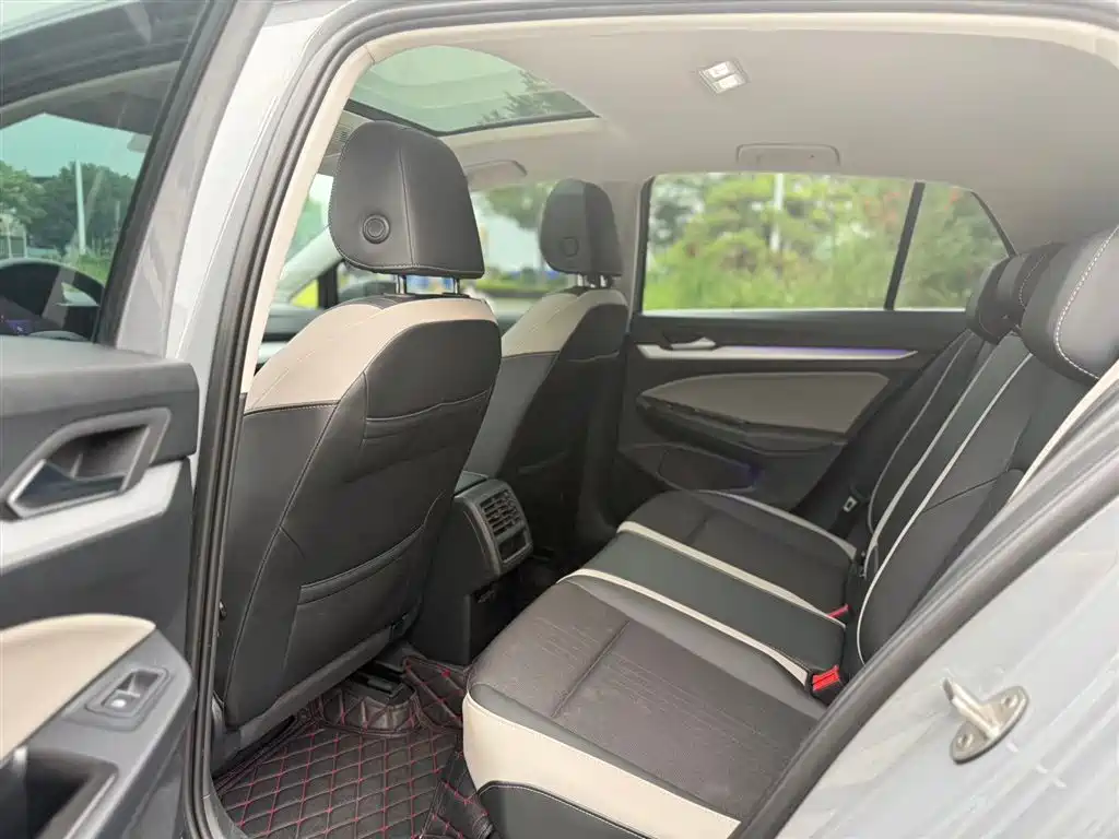 Volkswagen Golf 2021 280TSI DSG Pro фото 5