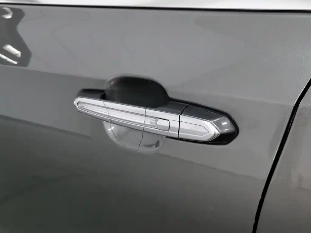 Cadillac XT4 2019 2018 Model 28T 2WD Luxury