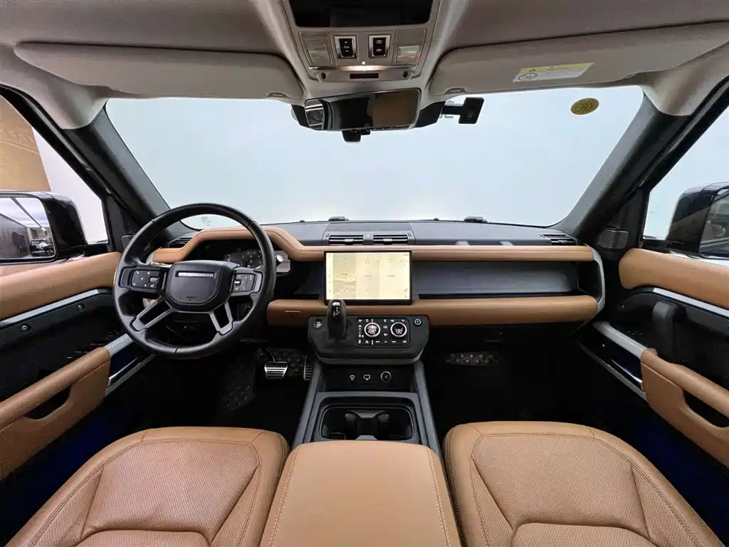 Land Rover Defender 2023 Facelift 110 3.0T P400 Dark Special Edition фото 31