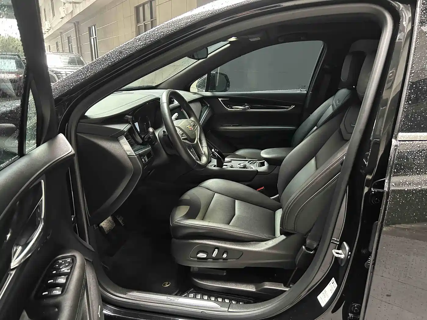 CADILLAC XT5