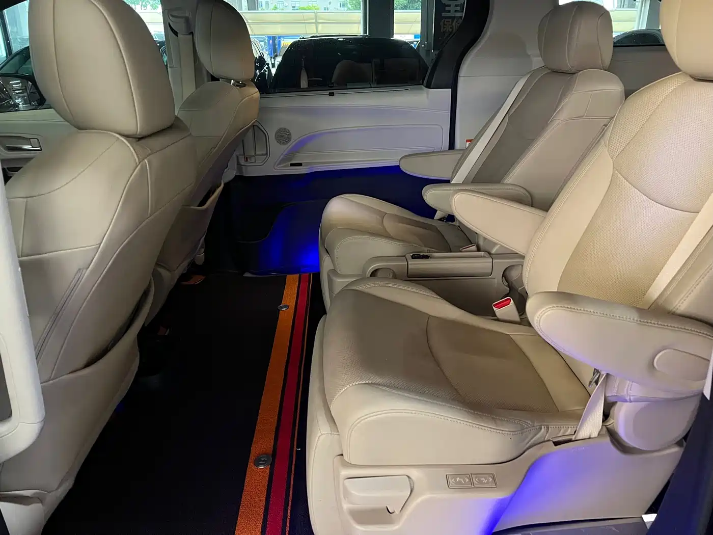 Toyota Granvia 2024 2023 2.5L Hybrid Prestige PLUS Edition