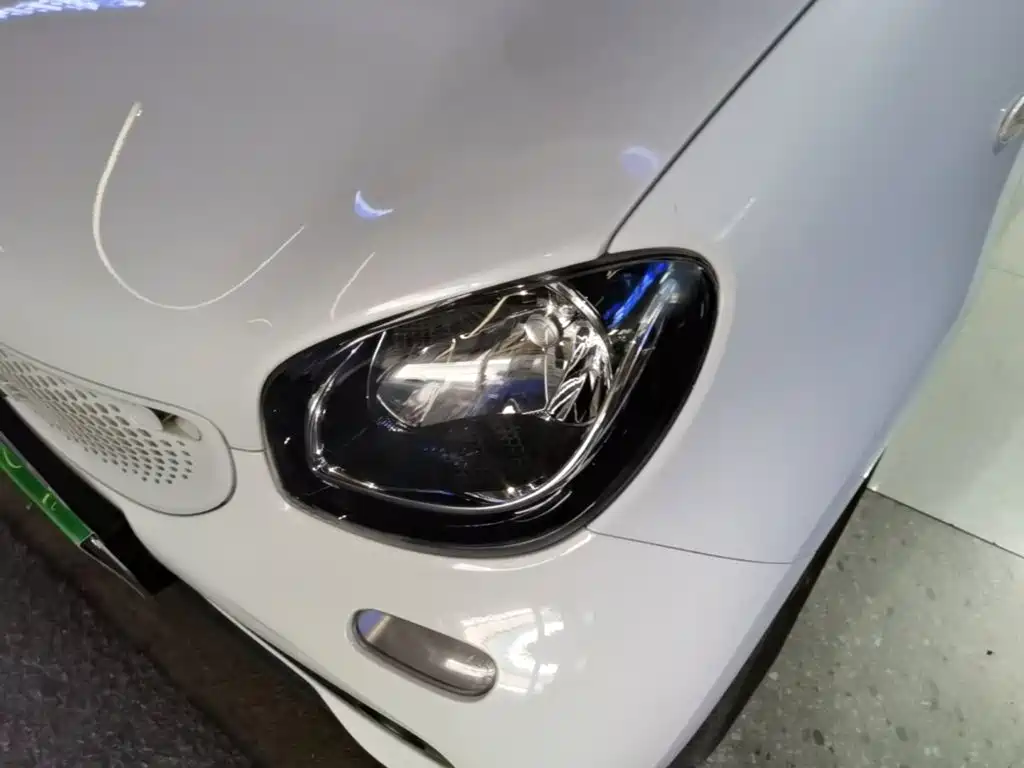 smart forfour 2017 2016 1.0L 52kW Passion Edition