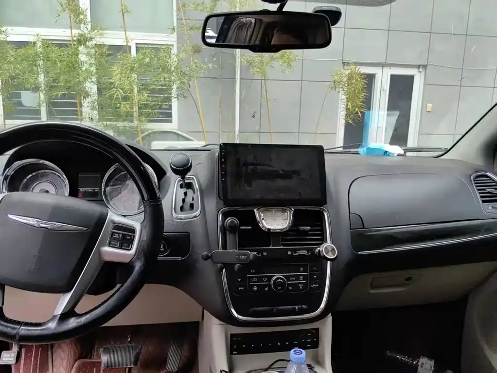 Chrysler Grand Voyager (Import) 2014 2013 3.6L Luxury Edition