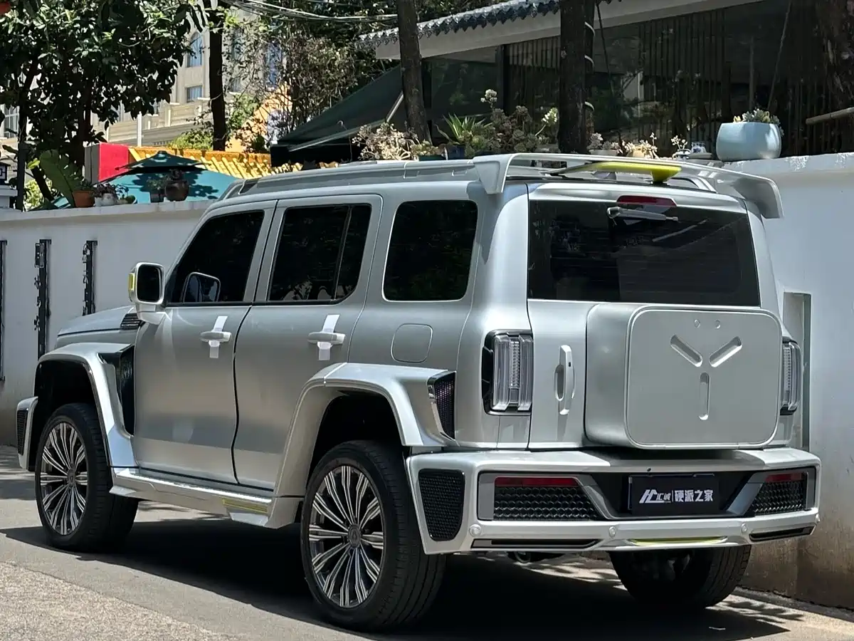 Crossboundary Auto Co-created Tank 300 2021 2.0T Cyber Tank фото 6