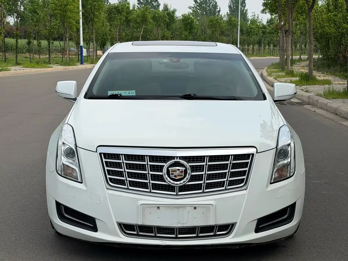 Cadillac XTS 2015 28T Comfort фото 2