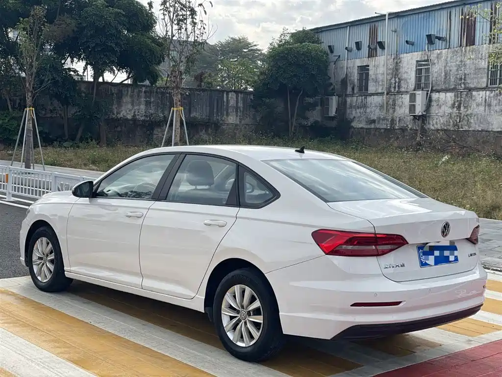 Volkswagen Lavida 2019 1.5L Automatic Trend Edition China VI фото 4