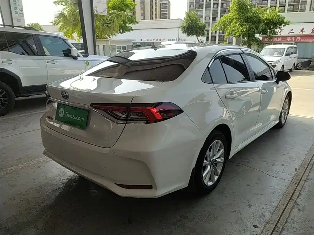 Toyota Corolla 2023 1.8L Smart Hybrid Dual Engine Elite Edition фото 7