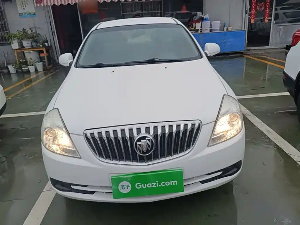 Buick Excelle 2015 1.5L Automatic Classic фото 3