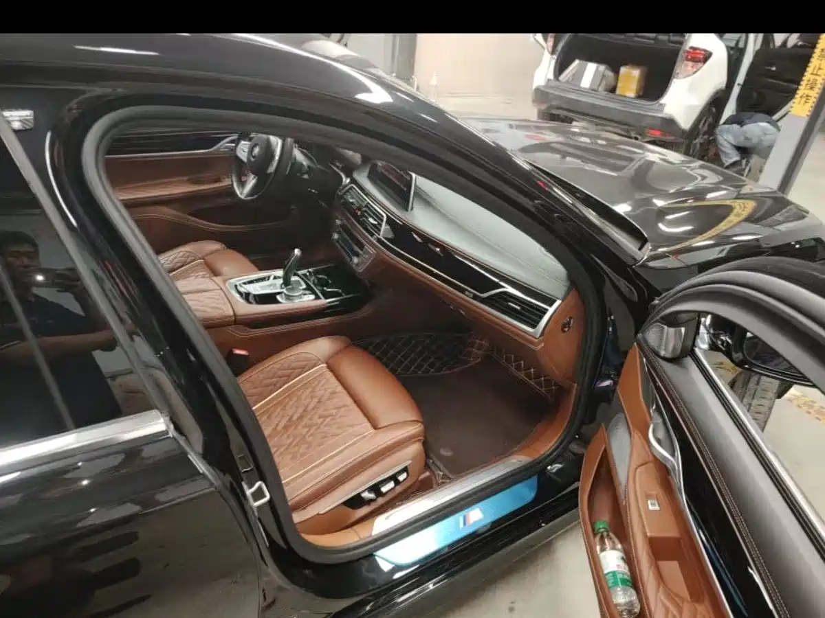 BMW 7 Series 2021 2021 Model 740Li xDrive Executive M Sport Package