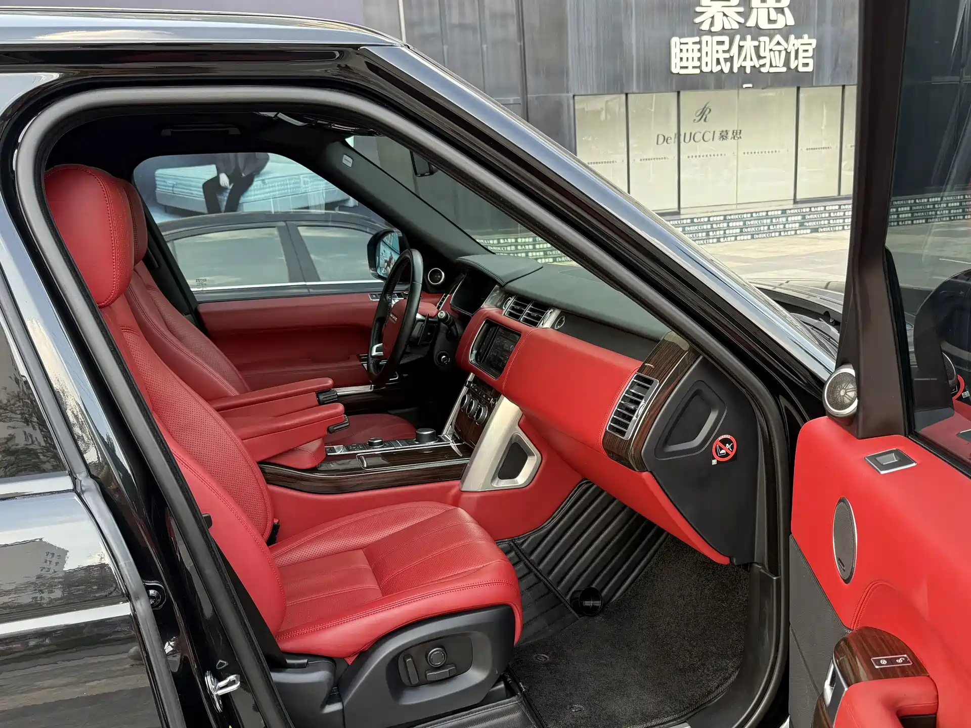 Фото 9 - Land Rover Range Rover
