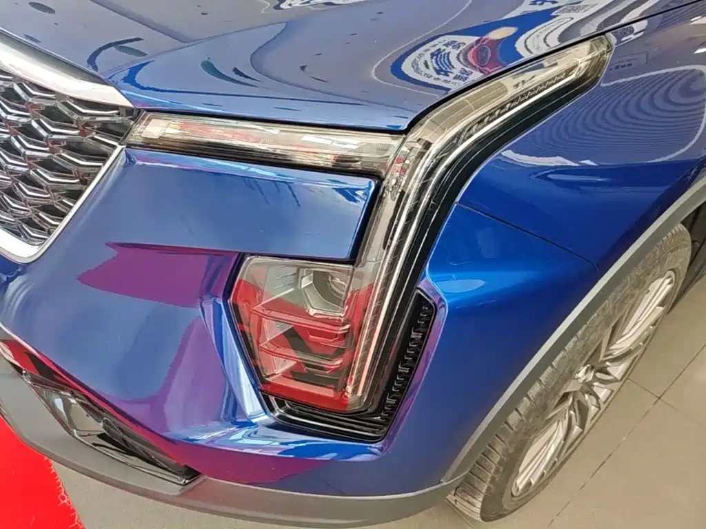 Cadillac XT4 2024 2024 28T 2WD Premium
