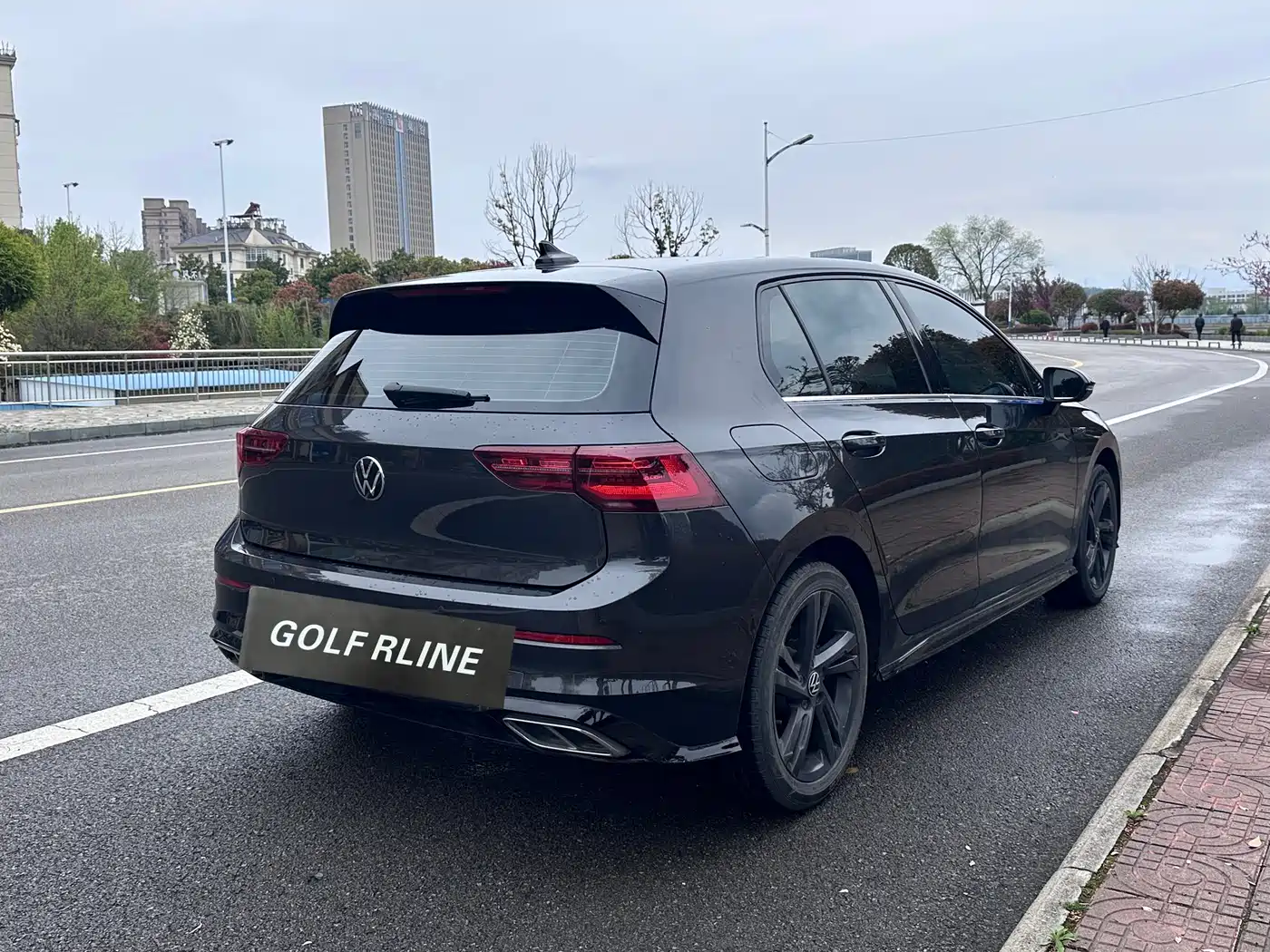  GOLF