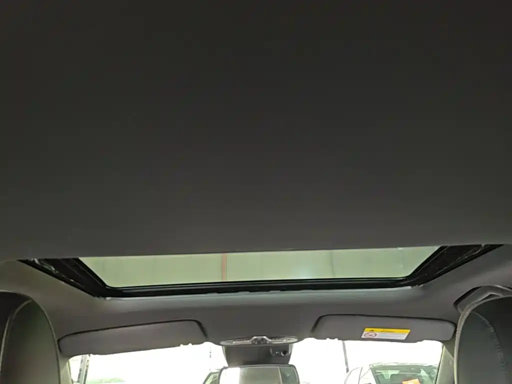 GAC Trumpchi Trumpchi Emkoo 2022 270T DCT J16 R-style Track Edition фото 18