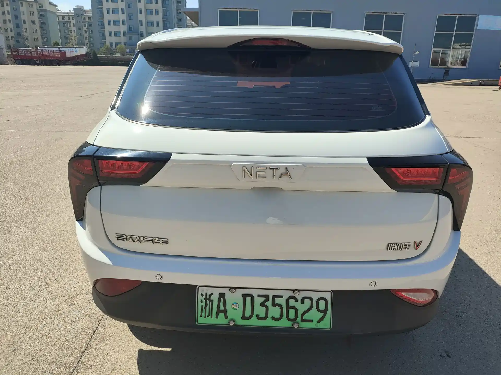 Photo 6 - Nezha Auto Nezha V