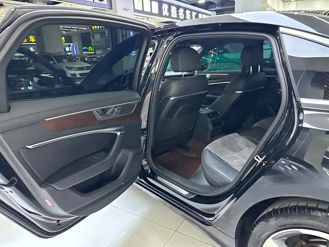 Audi A6L 2023 45 TFSI quattro Premium Dynamic фото 10