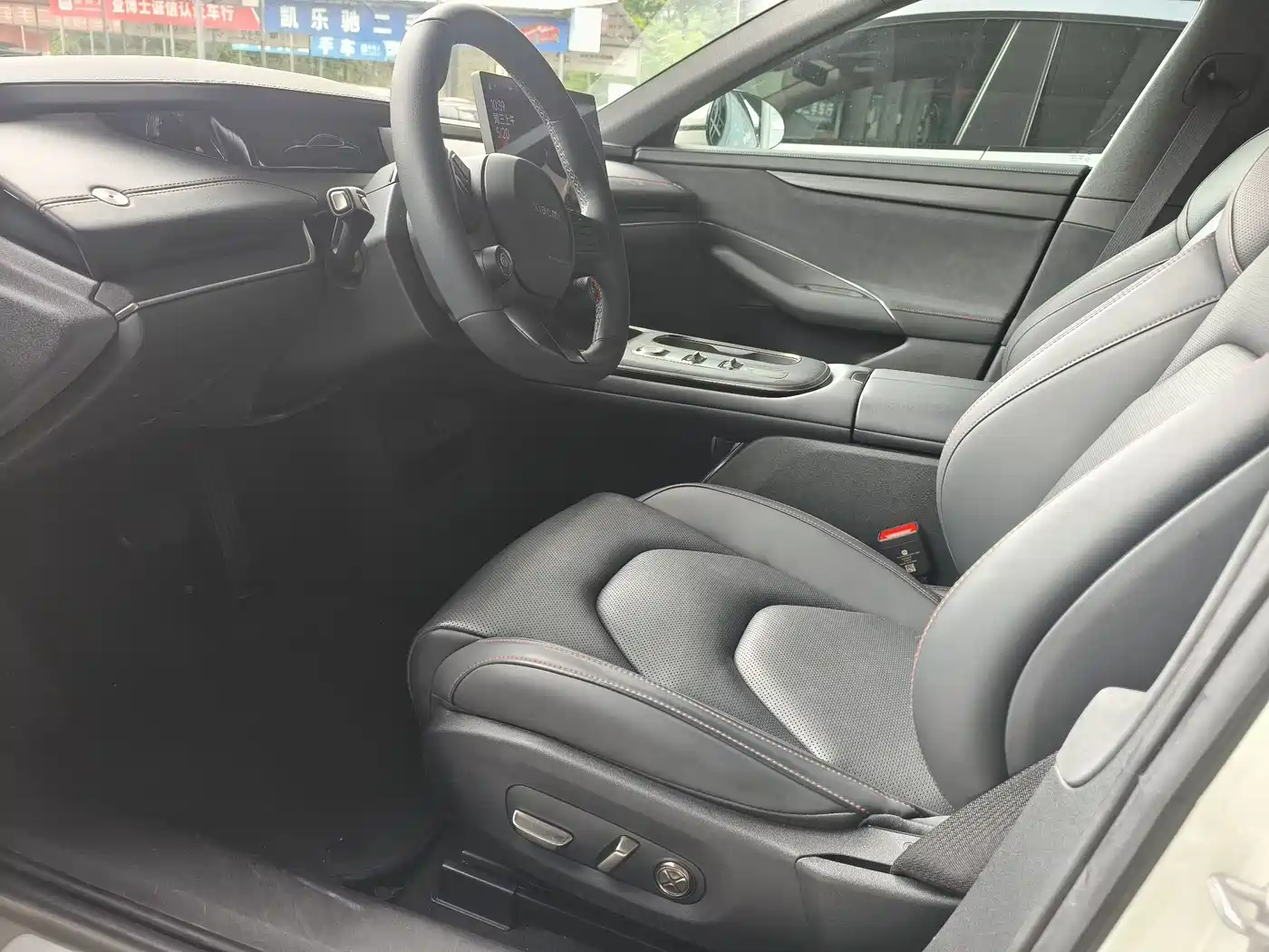Xiaomi Auto Xiaomi SU7 2024 RWD Standard Founder's Edition фото 2