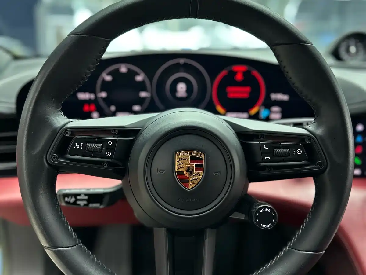 Porsche Taycan 2022 Taycan фото 19