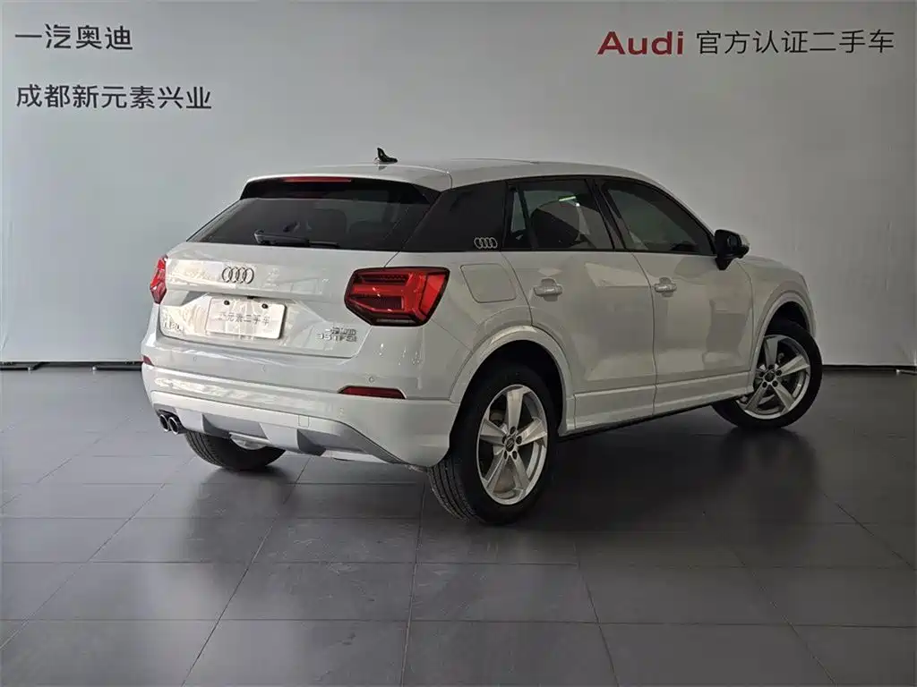 Audi Q2L 2018 35 TFSI Fashion Elegance China V фото 4