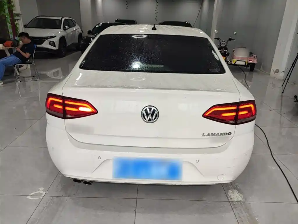Volkswagen Lamando 2018 280TSI DSG Comfort Edition фото 6