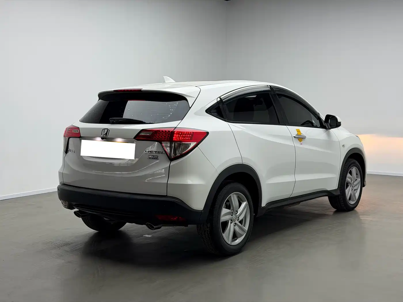 Фото 2 - Honda Vezel