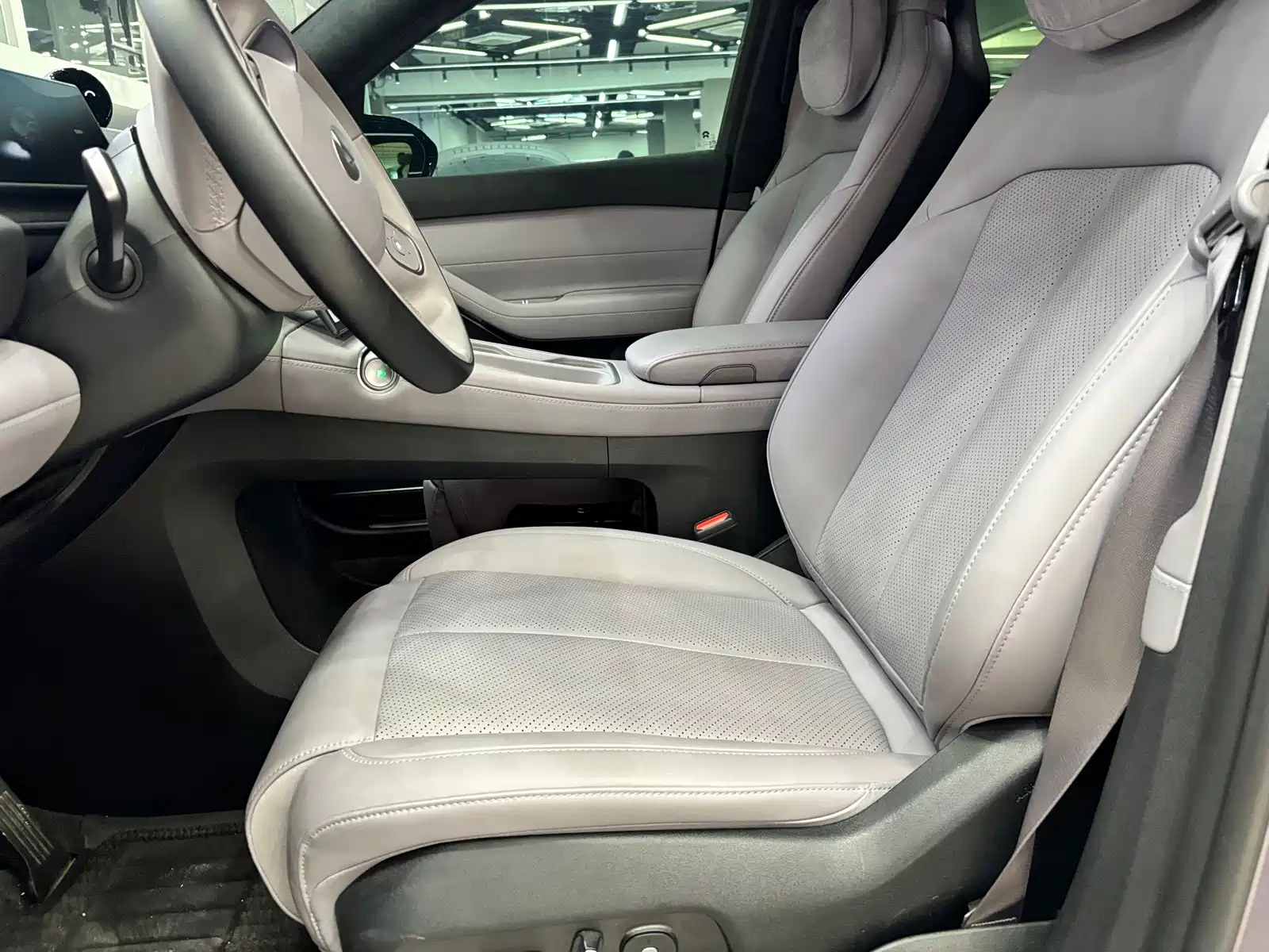 Фото 6 - NIO EC6