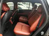 Photo 8 - Lincoln Aviator