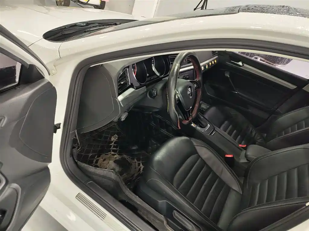 Volkswagen Lamando 2018 280TSI DSG Comfort Edition фото 16