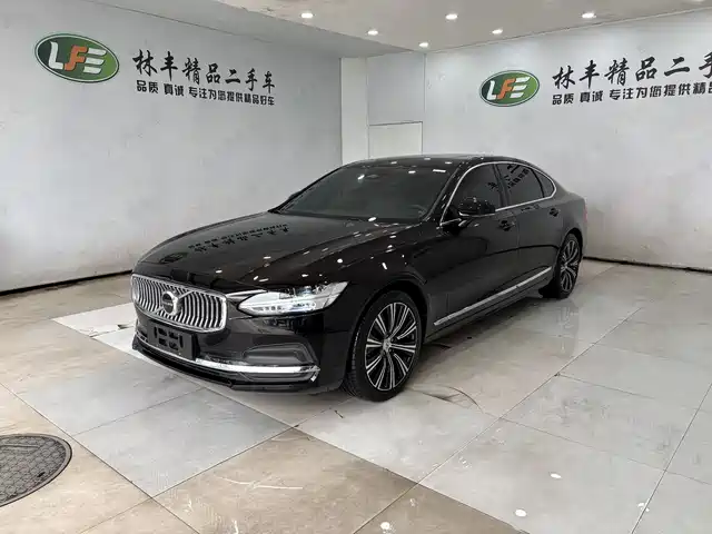 Volvo S90 2025 B5 Zhiyuan Luxury Edition