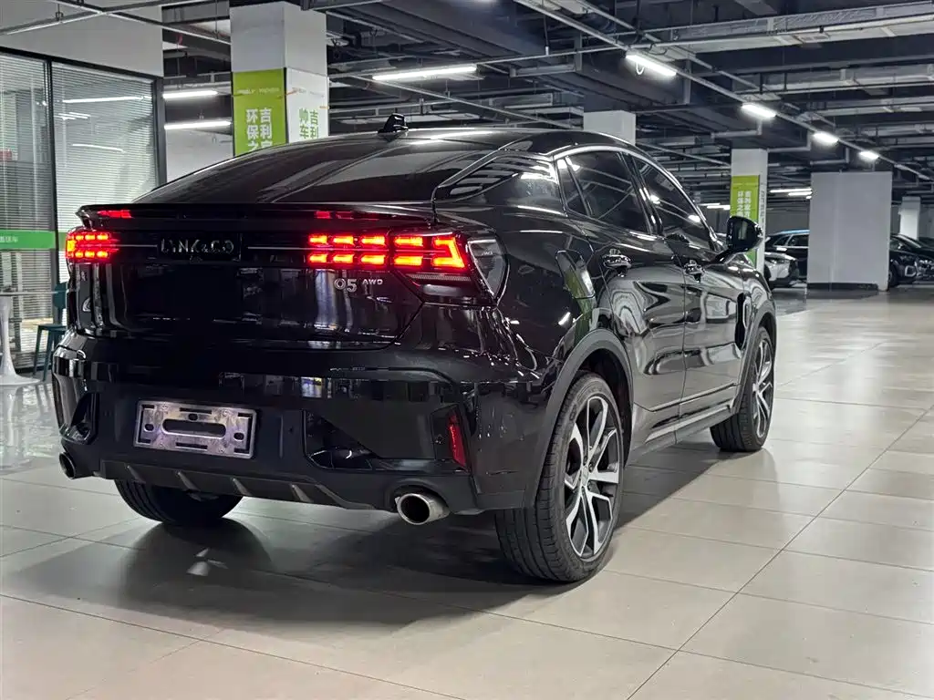 Lynk & Co 05 2020 2.0TD 4WD Halo Edition фото 9