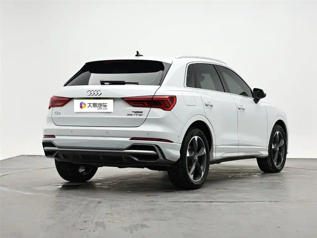Audi Q3 2022 35 TFSI Fashion Dynamic фото 3