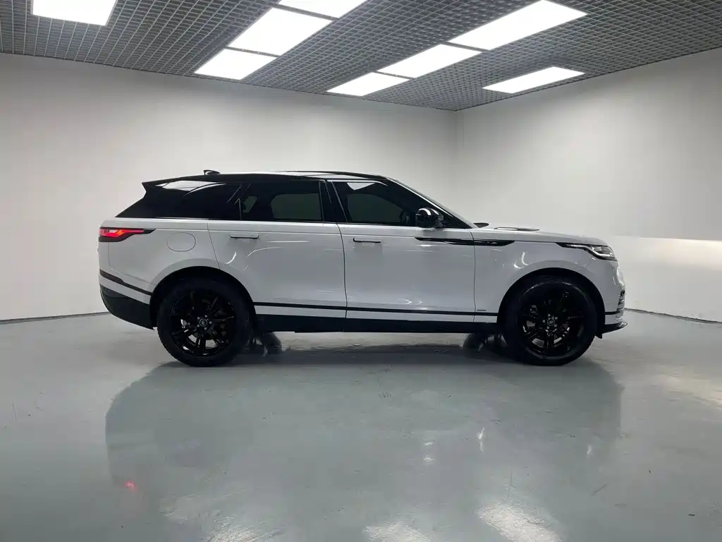 Фото 4 - Land Rover Range Rover Velar