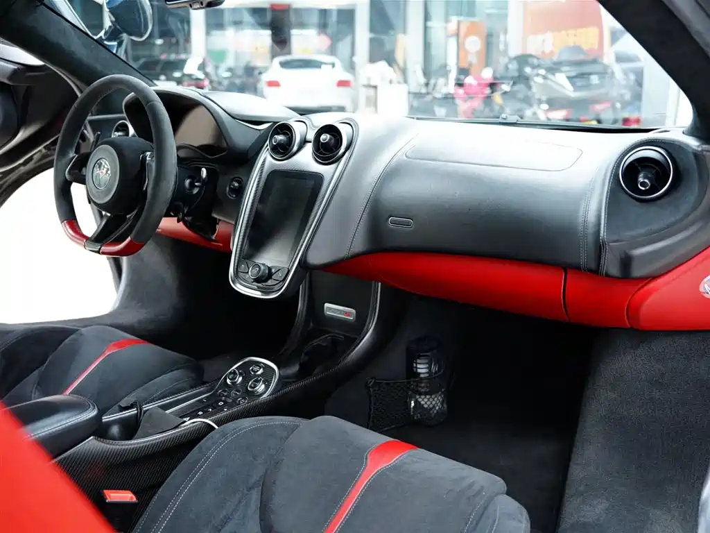 McLaren 570 2019 2015 570S 3.8T Coupe