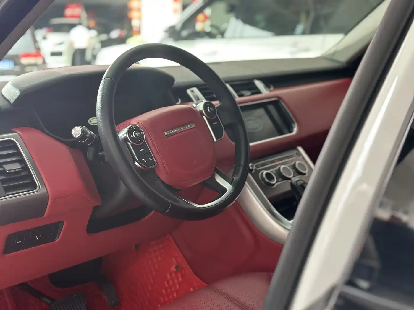 Land Rover Range Rover Sport 2016 3.0 SDV6 HSE фото 21