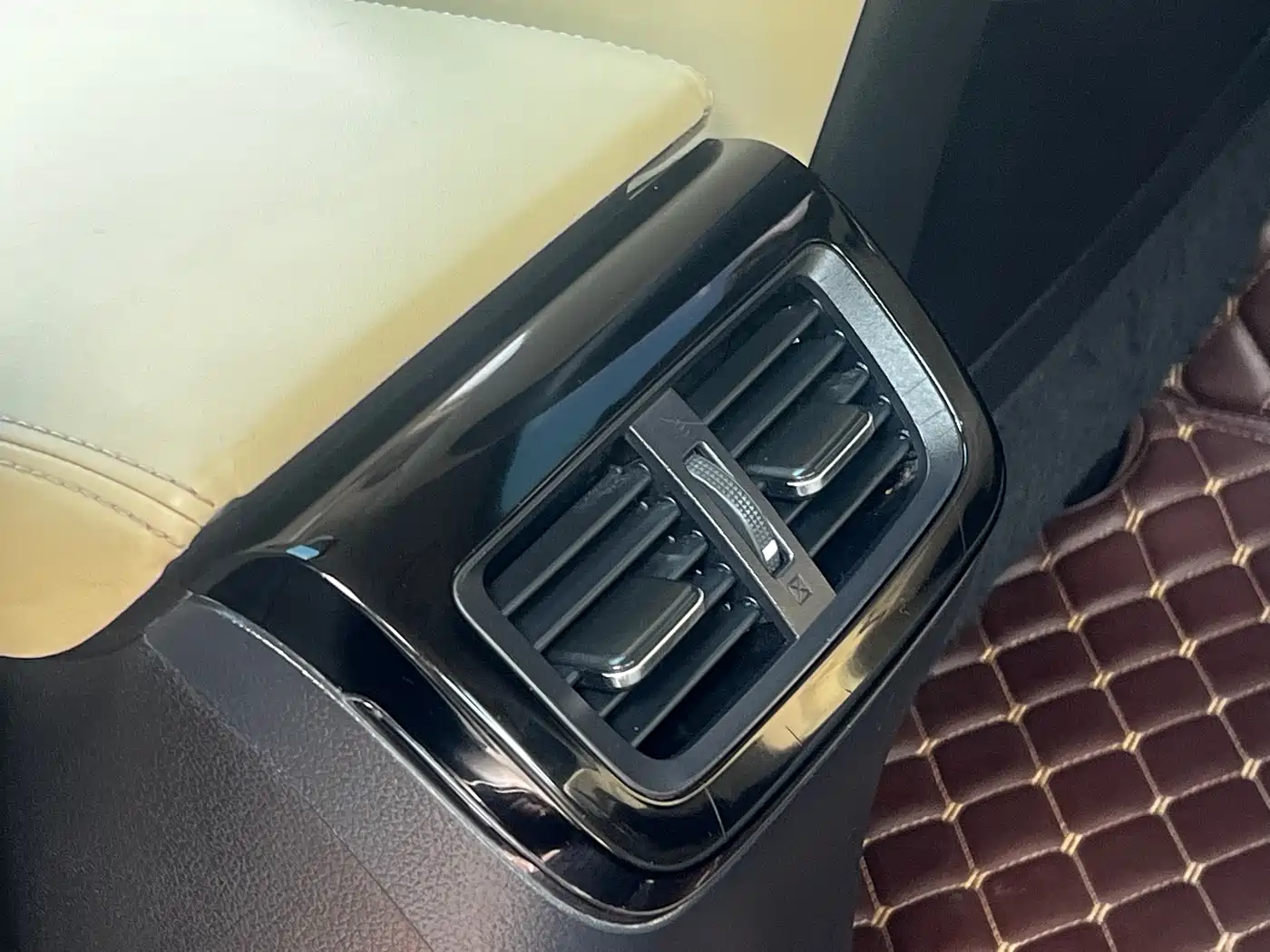 Honda Spirior 2015 2.4L Luxury Edition фото 28