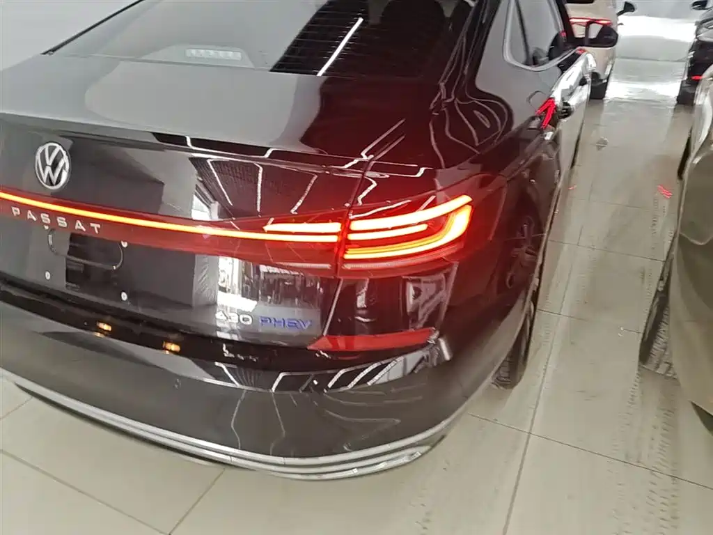 Volkswagen Passat New Energy 2022 Facelift 430PHEV Hybrid Elite Edition фото 8