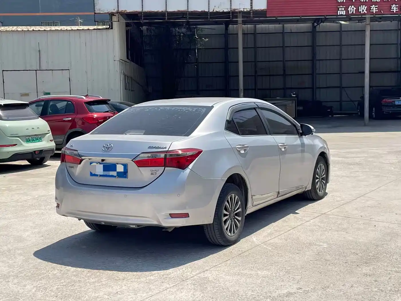 Toyota Corolla 2017 Facelift 1.2T S-CVT GL-i фото 8