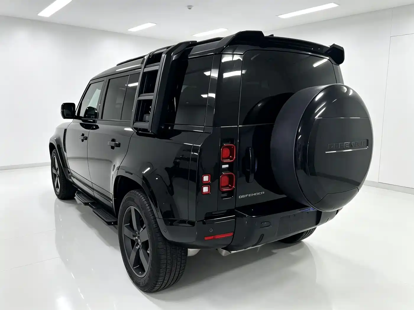 Land Rover Defender 2023 Facelift 110 3.0T P400 X-DYNAMIC HSE фото 6