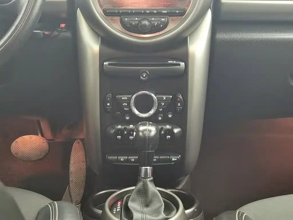 MINI COUNTRYMAN 2012 2011 1.6L COOPER Fun