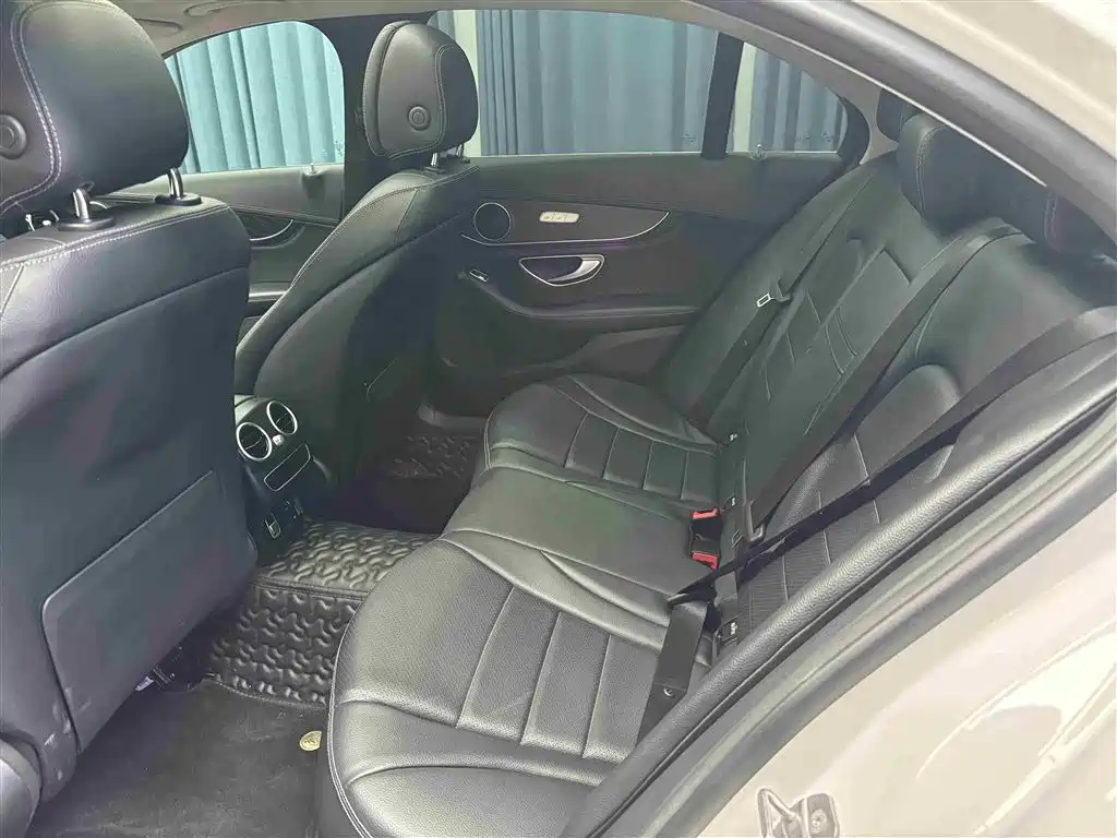 Mercedes-Benz C-Class 2020 C 260 L Sport фото 6