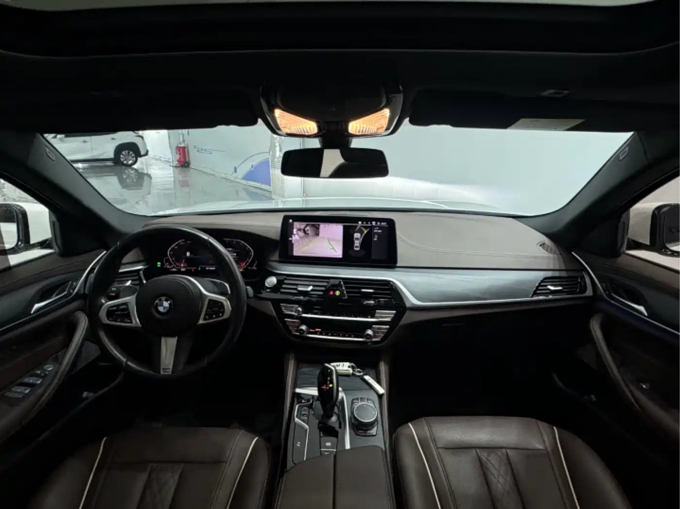 BMW 5 Series 2022 530Li Leading M Sport Package фото 7