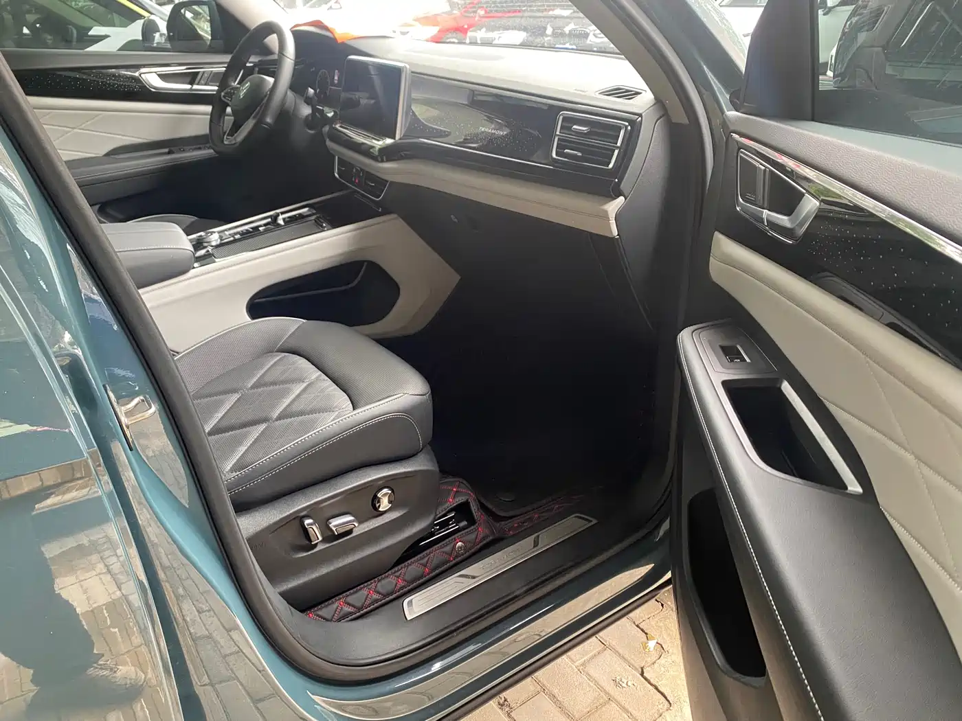 Volkswagen Teramont 2023 380TSI AWD Premium Flagship Edition фото 7