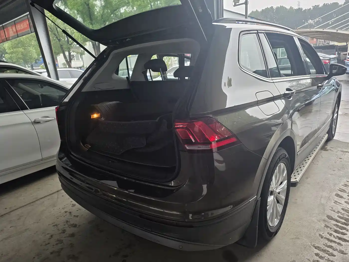 Volkswagen Tiguan L 2017 2017 330TSI Automatic 2WD Trend Edition