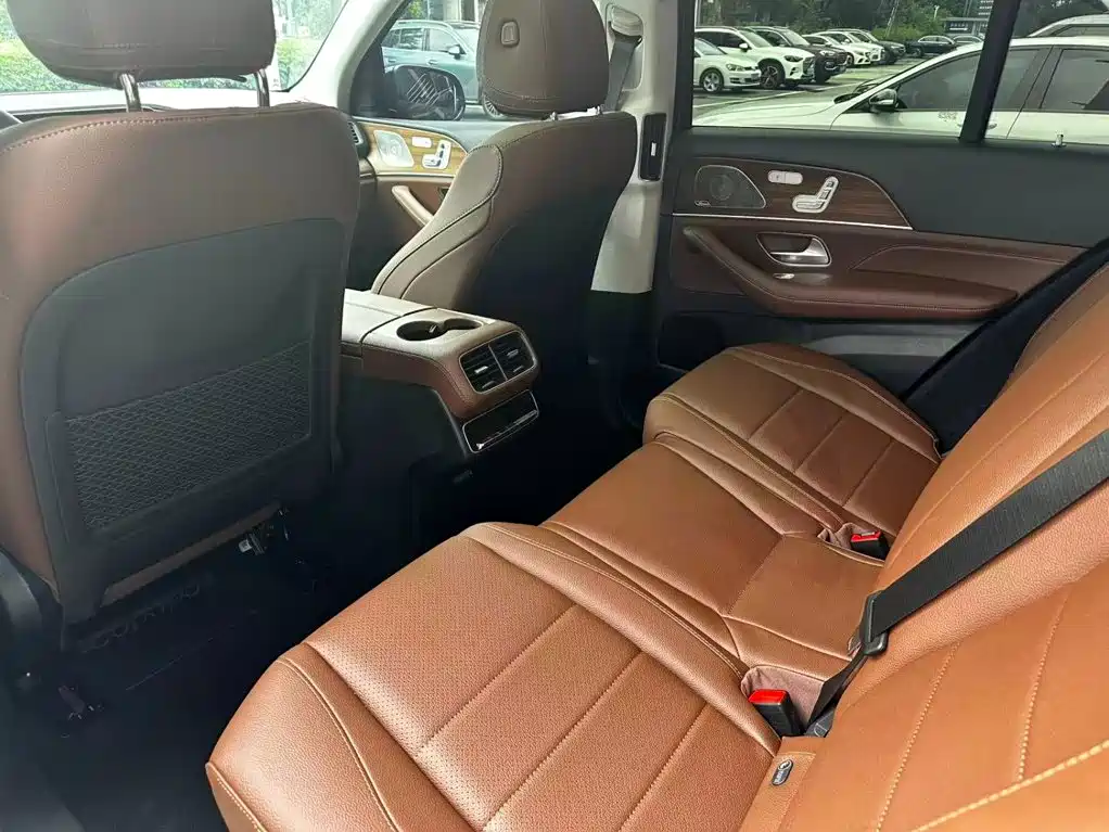 Photo 18 - Mercedes-Benz GLE