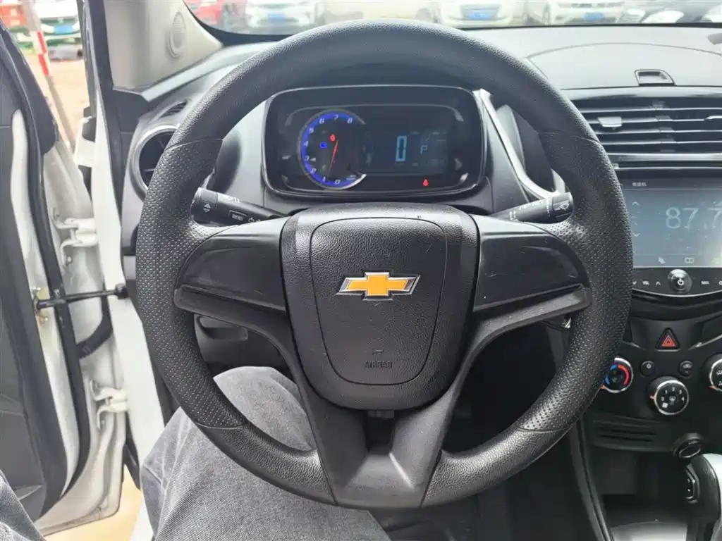Chevrolet Trax 2014 1.4T Automatic 2WD Comfort фото 11