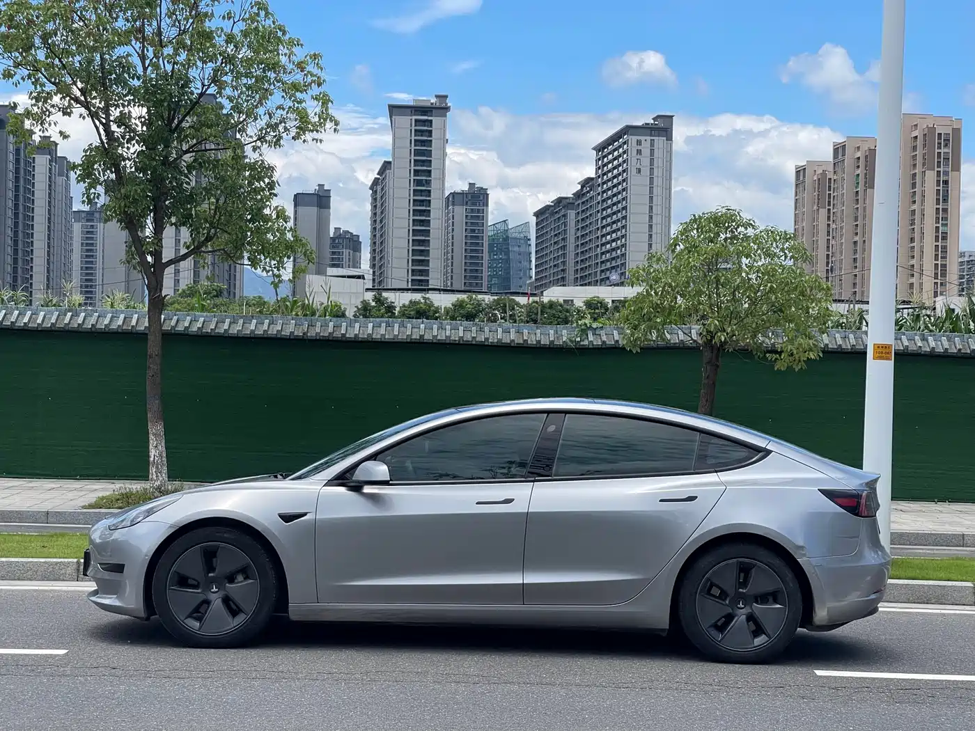 Фото 14 - Tesla Model 3