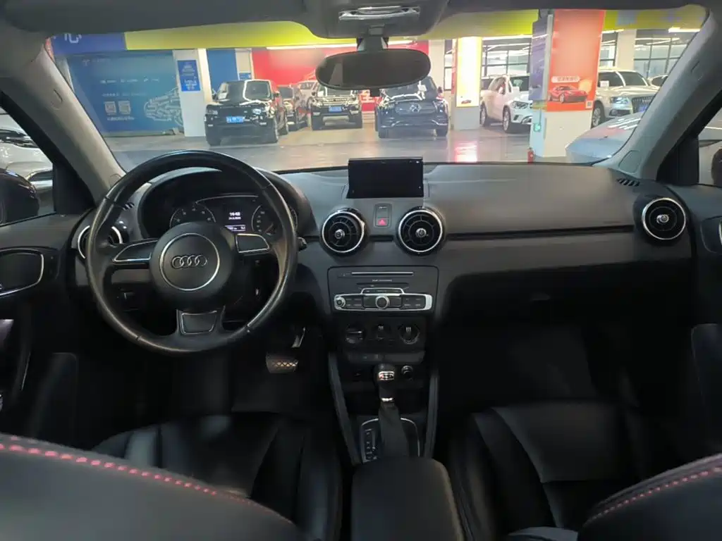 Audi A1 2016 2016 30 TFSI Sportback Design Style Edition