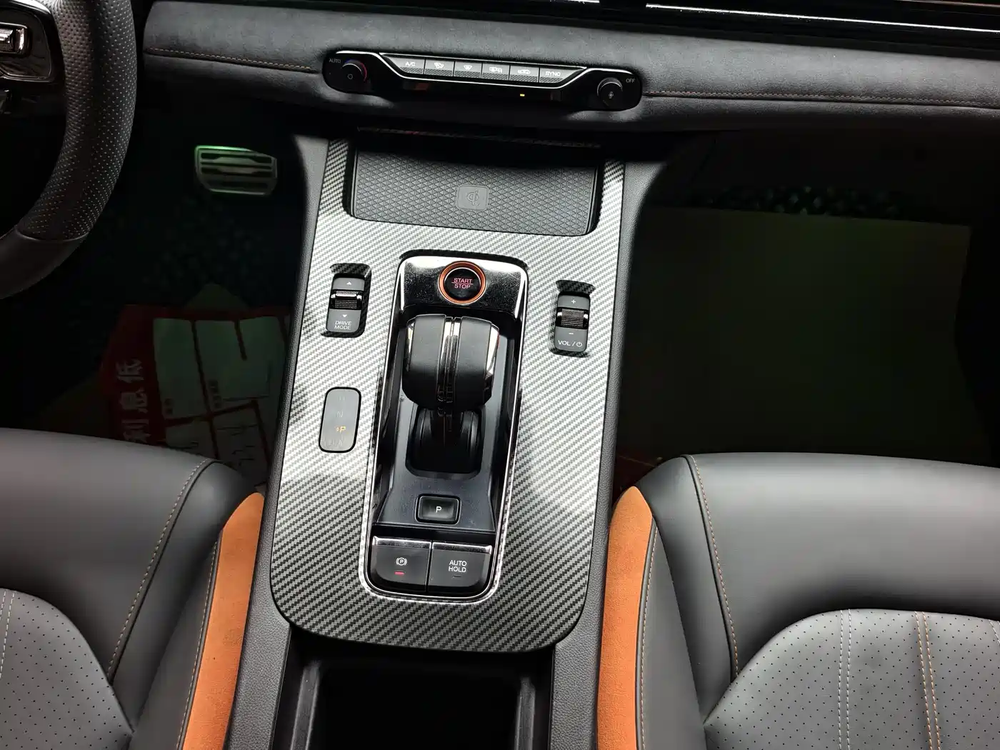 GAC Trumpchi Trumpchi Emkoo 2022 270T DCT J16 R-style Track Edition фото 8